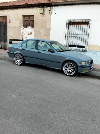 BMW  Serie 3 318 TDS