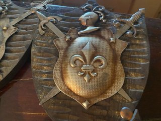 Escudos de armas decorativos