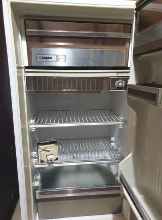 Frigorífico Aspes antiguo. Funciona perfectamente.