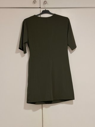 Vestido H&M verde con nudo