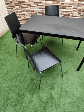 Mesa y 3 Sillas Madera y Metal
