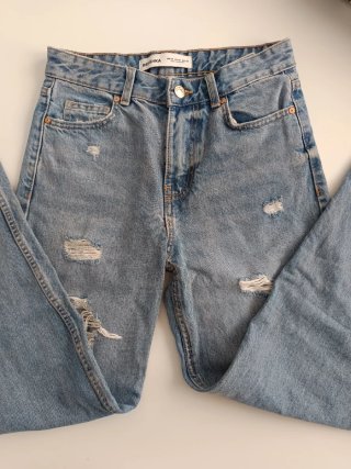 Pantalón vaquero Bershka desgastado