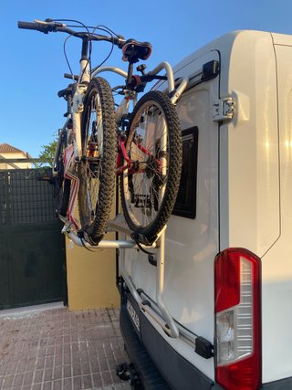 Portabicicletas Fiamma 2 Bicicletas. Con bicicleta