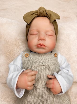 Bebé reborn Lili dormida 50 cm realista