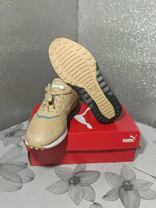 Zapatillas Puma Porsche Beige. Nuevas