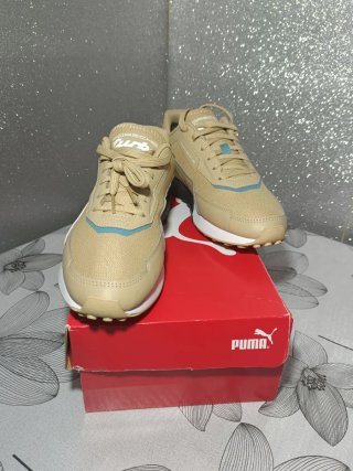 Zapatillas Puma Porsche Beige. Nuevas