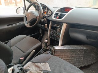 Peugeot 207 2012 solo 55.000km