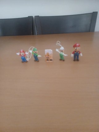 Lote de 5 figuras coleccionables