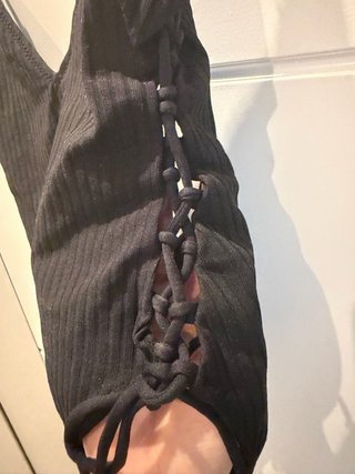 Bañadorrib  Zara negro con nudos laterales