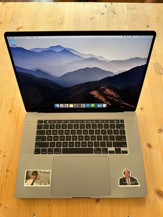 Lote 4 MacBook Pro (2023, 2019, 2x2015)