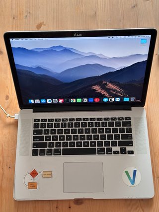 Lote 4 MacBook Pro (2023, 2019, 2x2015)