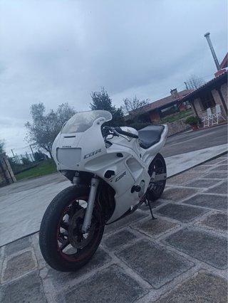 Honda CBR 600 F2 Blanca