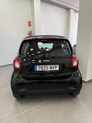 smart fortwo 2024