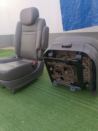 2 Asientos SsangYong Rodius Gris