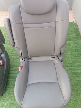 2 Asientos SsangYong Rodius Gris
