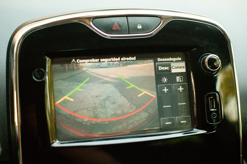 Renault Clio TCe eco2 S&S Energy Dynamique 2015, foto 14