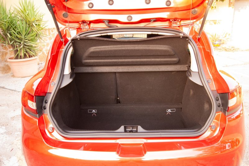Renault Clio TCe eco2 S&S Energy Dynamique 2015, foto 20