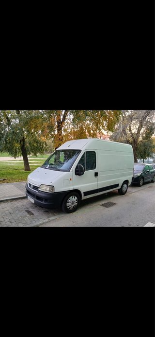 Transportes y mudanzas