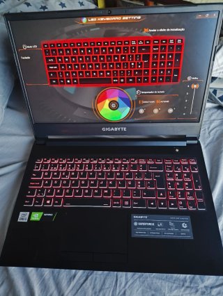 Portátil Gaming GIGABYTE G5