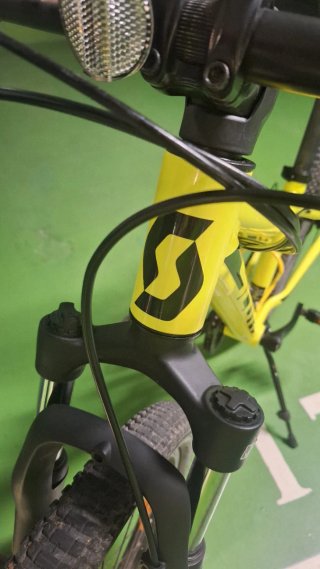 Bicicleta Scott Scale 24 para niños (8-12 años)