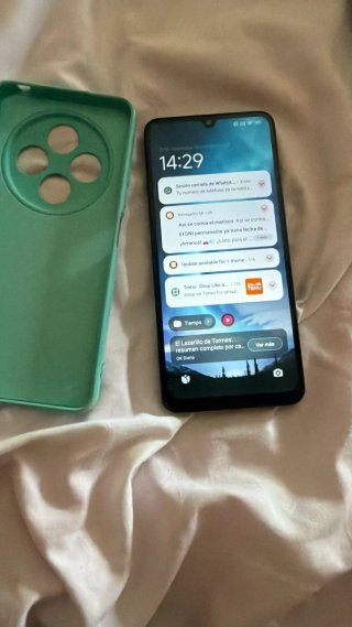 Redmi Negro con Funda Verde