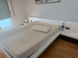 Habitación de matrimonio moderna