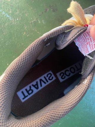 Nike Travis Scott Marrones y Grises