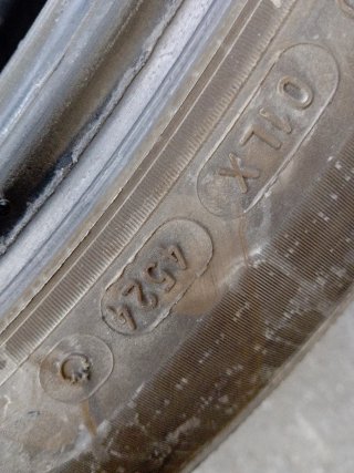 Neumáticos 235/55 R20