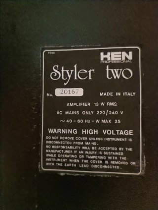 RARO Órgano vintage KEN Professional Styler Two