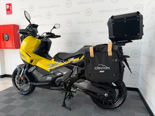 Honda X-ADV 2025 con solo 4.422 km