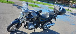 BMW R1200R Negra