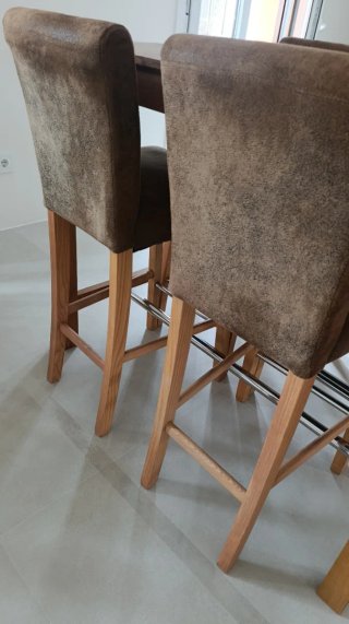 Mesa y 4 Sillas Madera Maciza