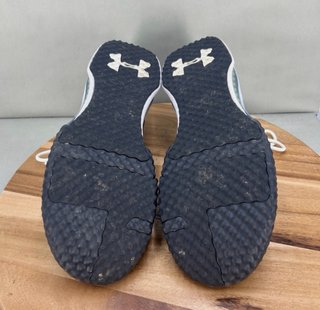Under Armour Project Rock 1 Talla 42.5