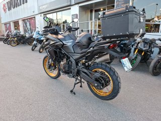 Voge 625 DSX Negra y Dorada