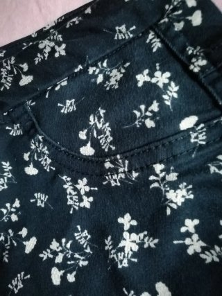 Pantalón niña Lefties estampado floral