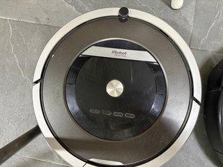 2 Aspiradores Roomba para piezas