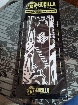 Stickers Gorilla Wraps para patinete eléctrico