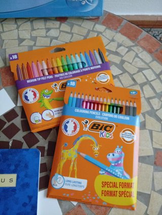 Lote escolar Disney y Bic Kids