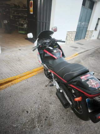 Yamaha FJ 1200 Sportbike Plata/Roja