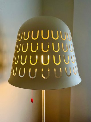 Lámpara de pie IKEA PS 2014 (Descatalogada).