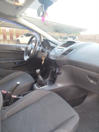 Ford Fiesta por 6500 euros. Precio negociable.