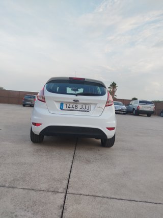 Ford Fiesta por 6500 euros. Precio negociable.