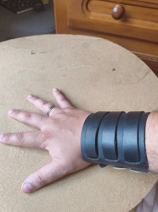 Pulsera de cuero faux alternativa negra M/L metal
