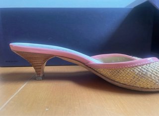Tacones Prada Beige, rosa y Azul