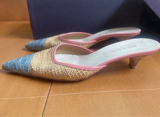 Tacones Prada Beige, rosa y Azul
