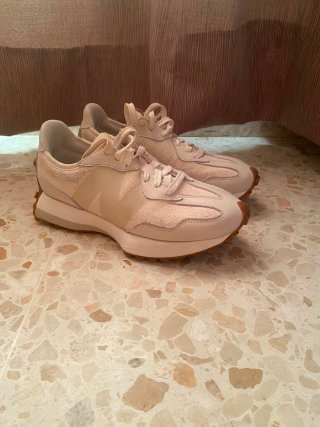New Balance Mujer Talla 37 Beige/Blanco