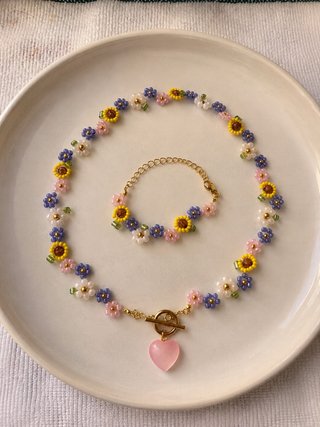 Conjunto collar y pulsera flores
