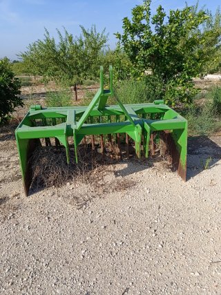 Traílla para sacar piedras