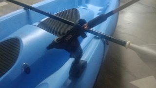 Piragua Kayak Bic Tobago Azul y Blanco con Remos