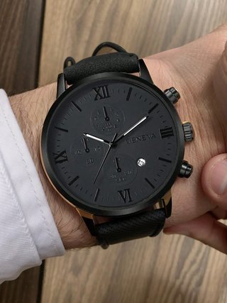 Reloj de Hombre con Correa y Esfera Negras